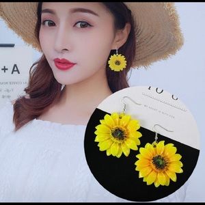 Fresh Sunflower Hook Earrings